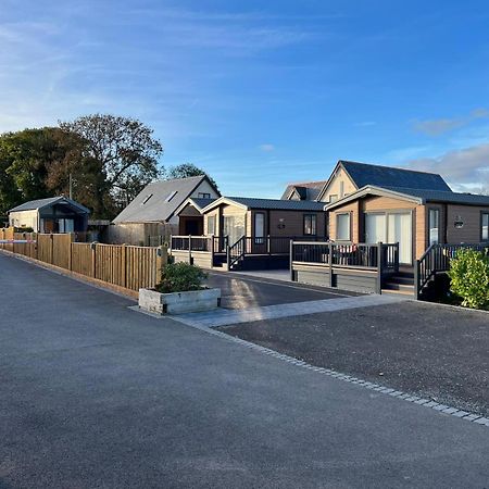 The Pods At Haulfryn Caravan Park Whitford Екстер'єр фото